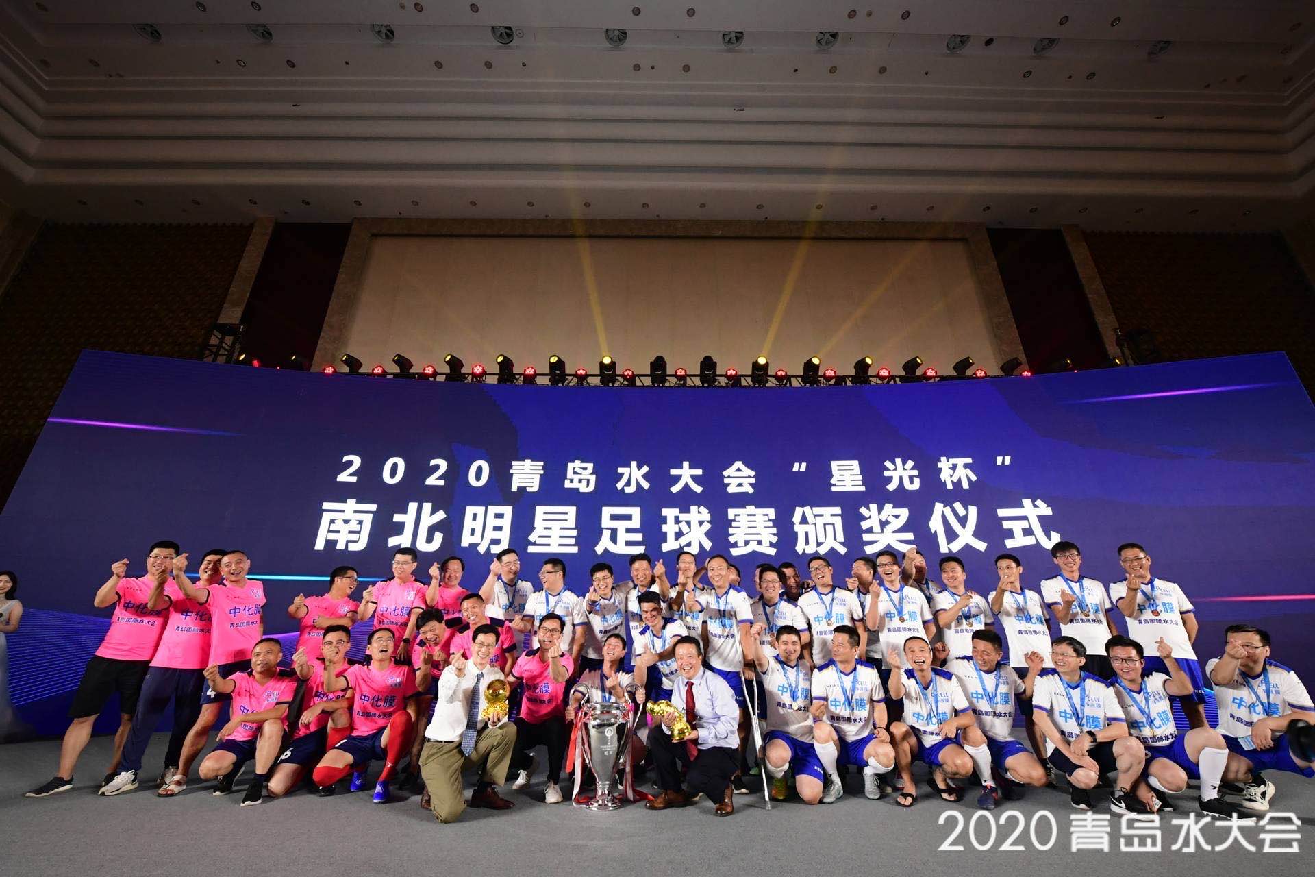 蜜桃国精产品二三三区视频