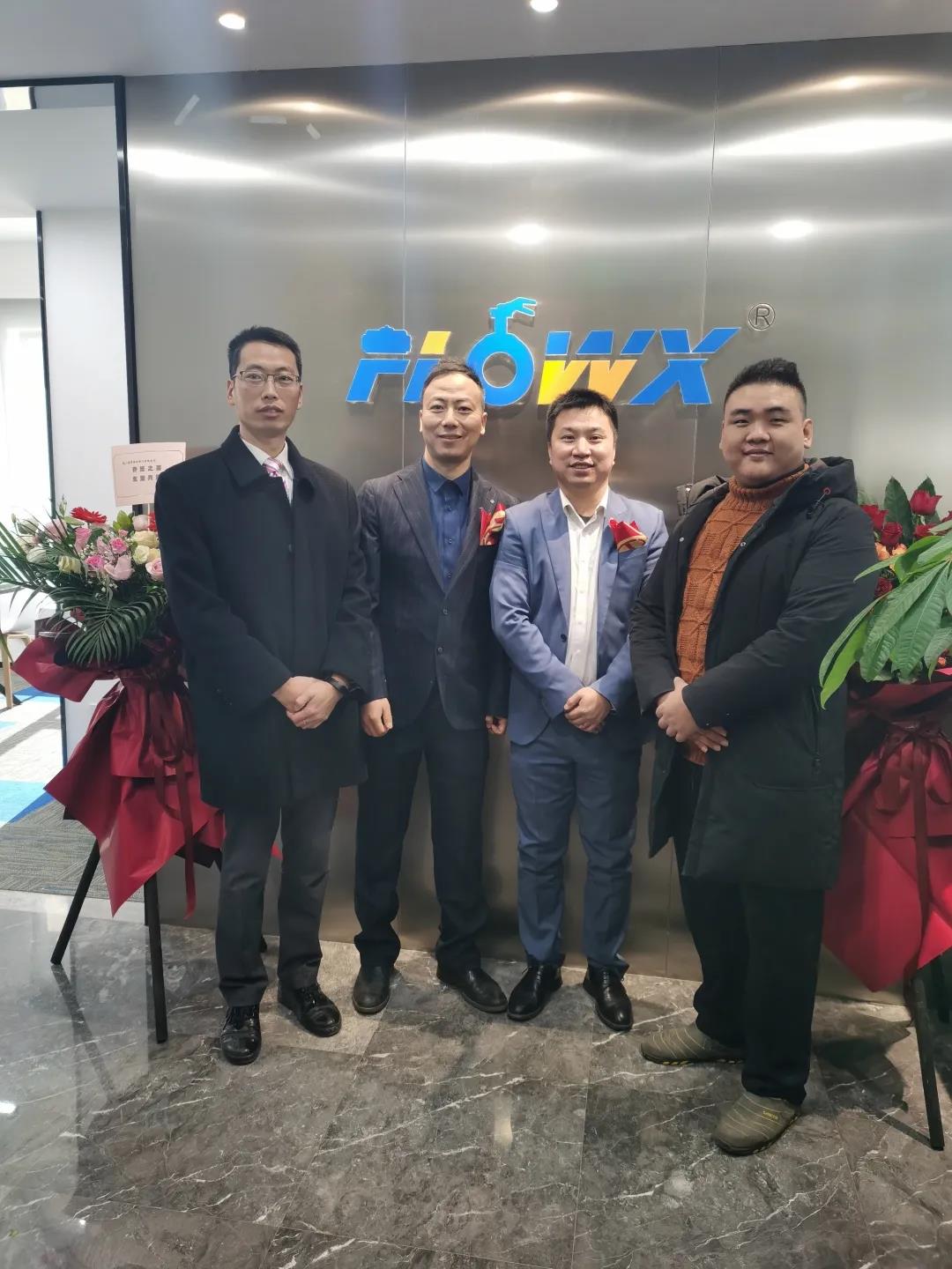 蜜桃国精产品二三三区视频