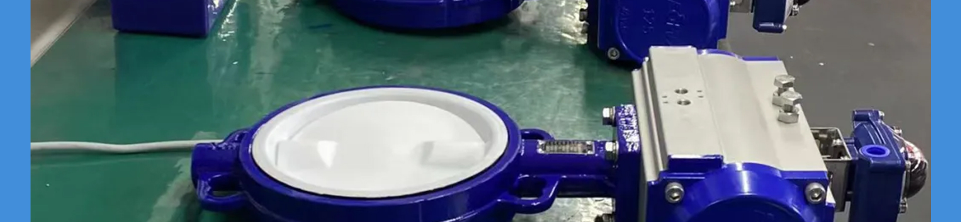 蜜桃国精产品二三三区视频